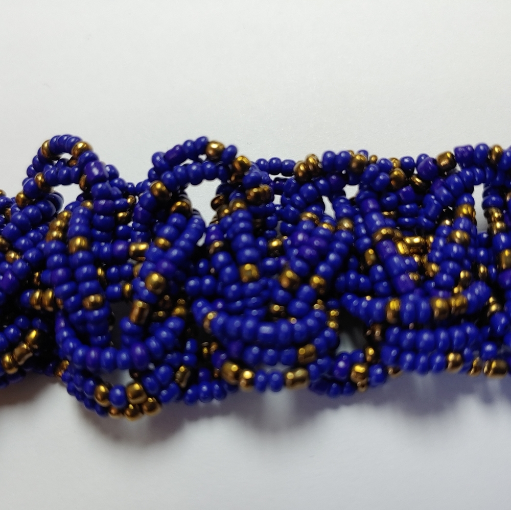 Blue & gold bead bracelet